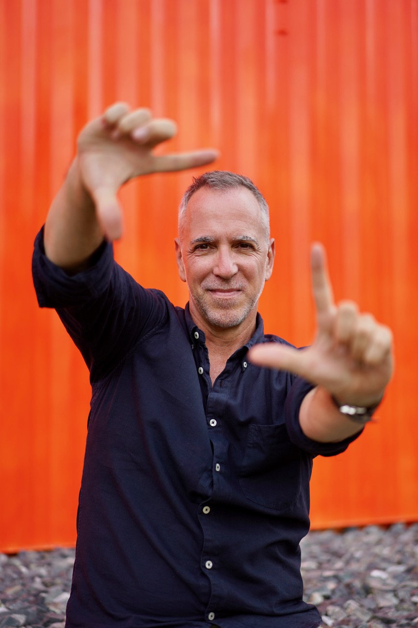 Markus Tirok - Interviewtraining, Moderationstraining, Podcasttraining und Medientraining | TELEGENial